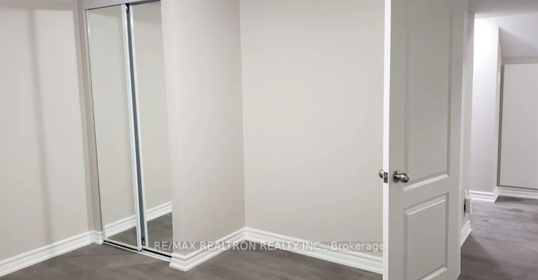 Lower-56 Rochman Boulevard, Toronto, ON, M1H 1S2 - 8
