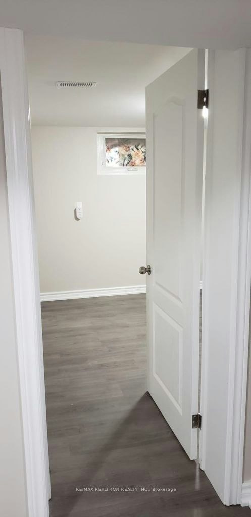 Lower-56 Rochman Boulevard, Toronto, ON, M1H 1S2 - 5