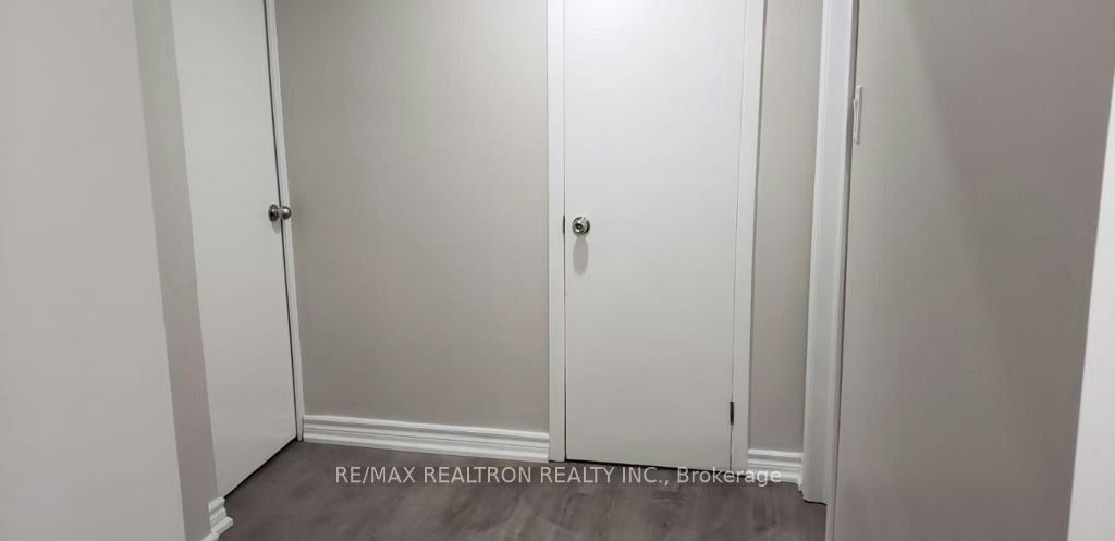 Lower-56 Rochman Boulevard, Toronto, ON, M1H 1S2 - 11