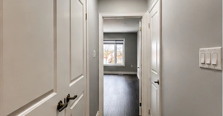 (Main Fl & 2nd Fl)-11 North Bonnington Avenue, Toronto, ON, M1K 1X3 - 4