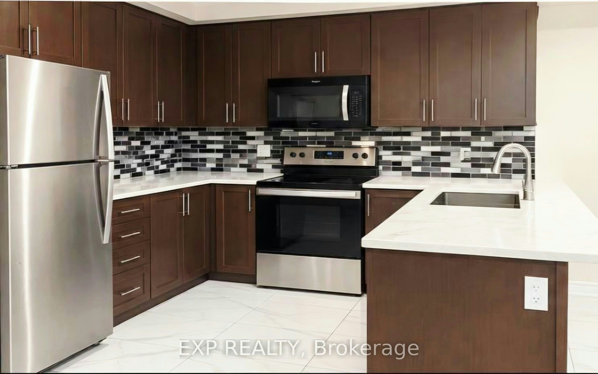 10 Waterstone Way, Whitby, ON, L1N 0M3