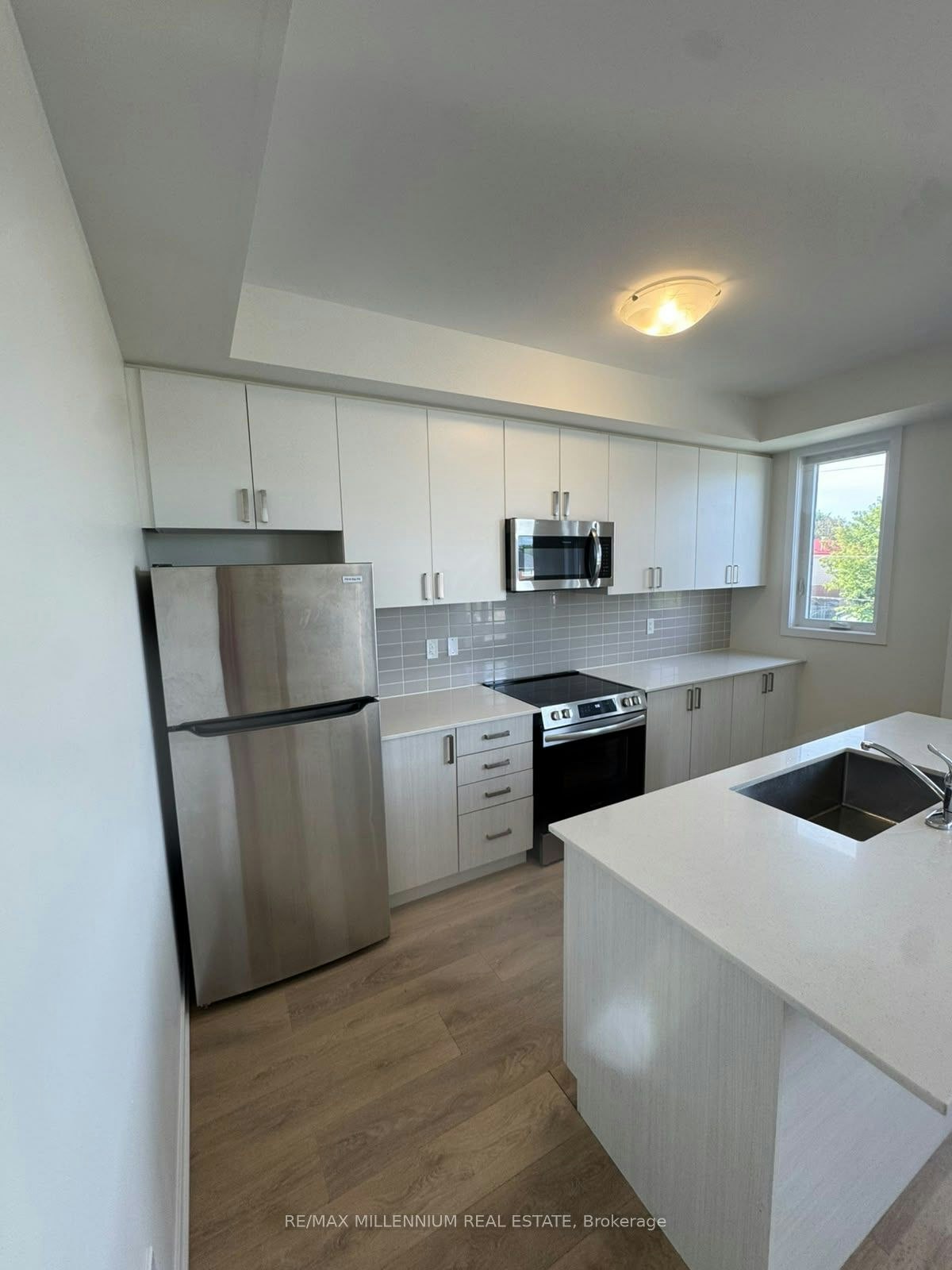1106-1865 Pickering Parkway, Pickering, ON, L1V 0H2 - 2