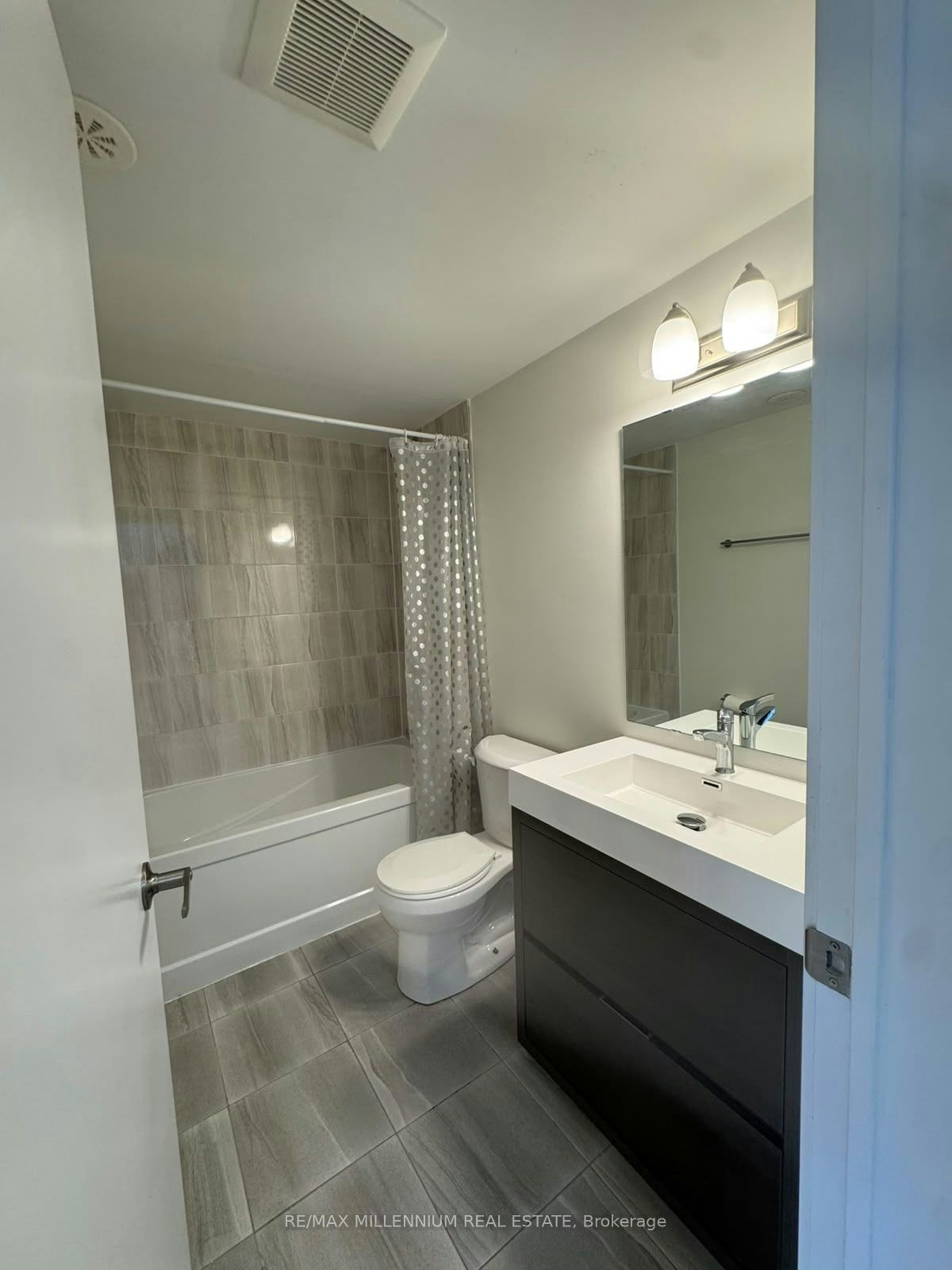 1106-1865 Pickering Parkway, Pickering, ON, L1V 0H2 - 18