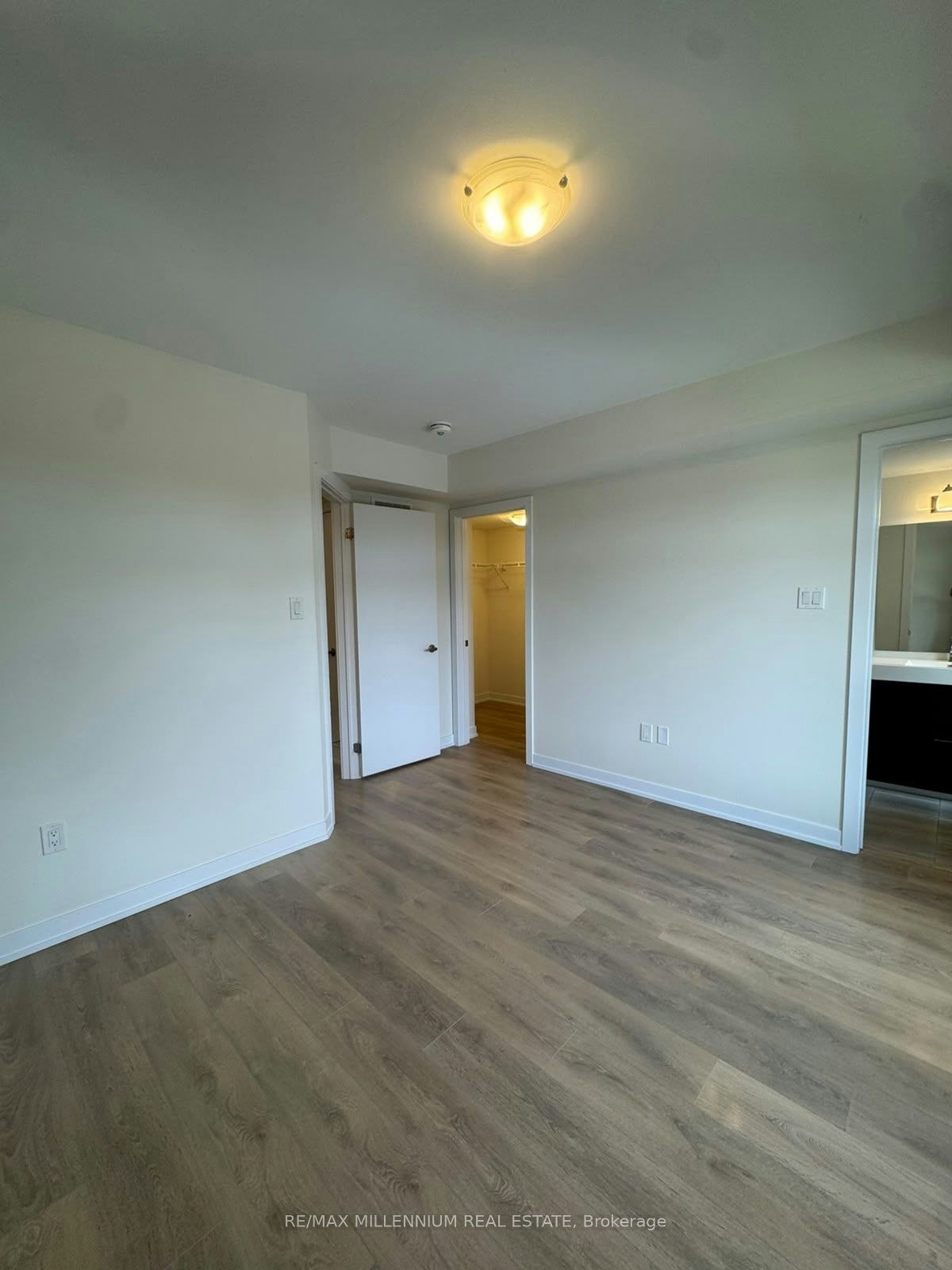 1106-1865 Pickering Parkway, Pickering, ON, L1V 0H2 - 11