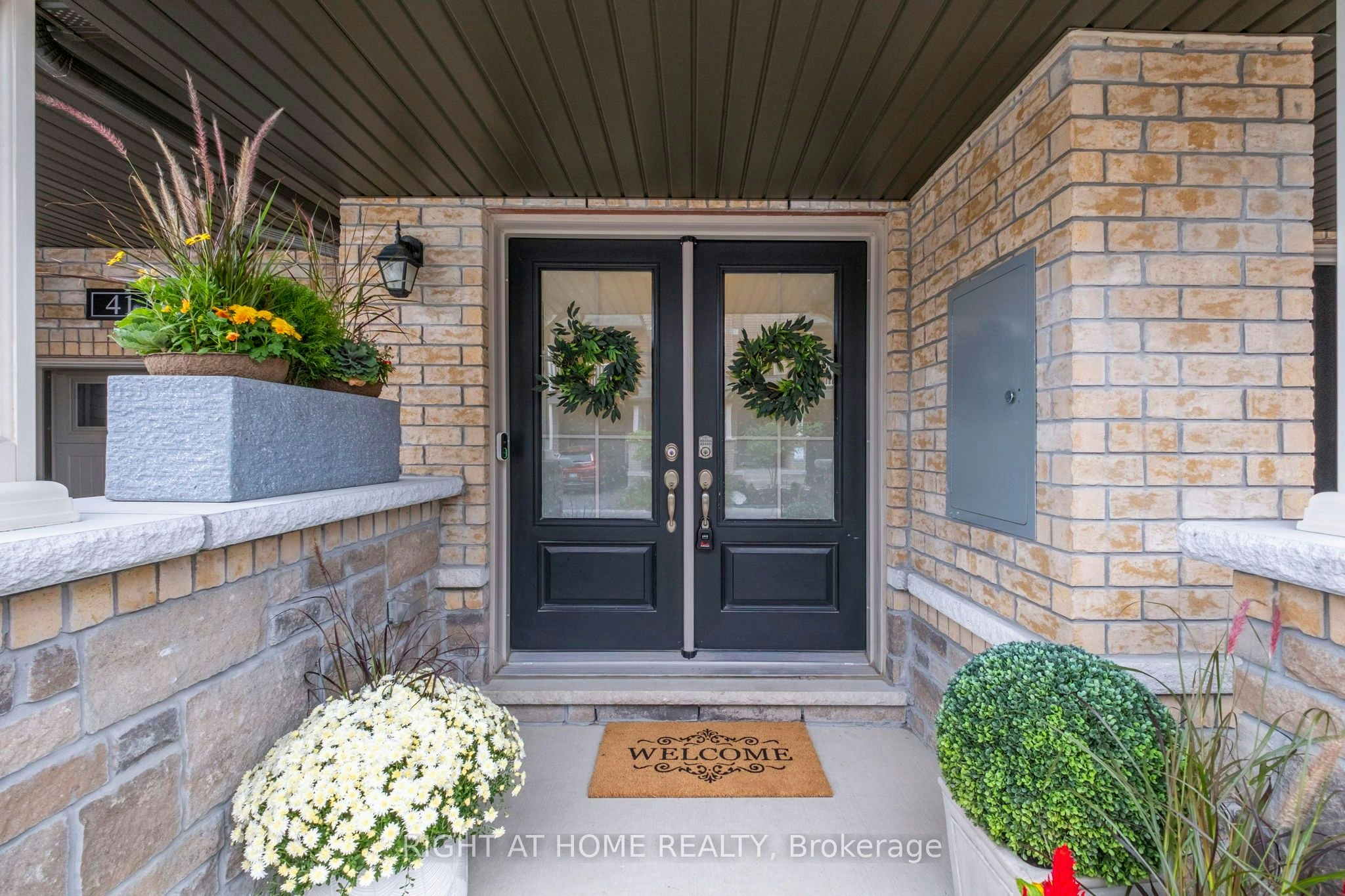 41 Amulet Way, Whitby, ON, L1R 0R5