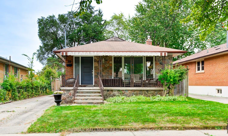 39 Calumet Crescent