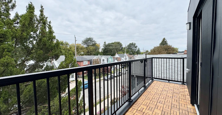 #3-151 Gledhill Avenue, Toronto, ON, M4C 5L1 - 15