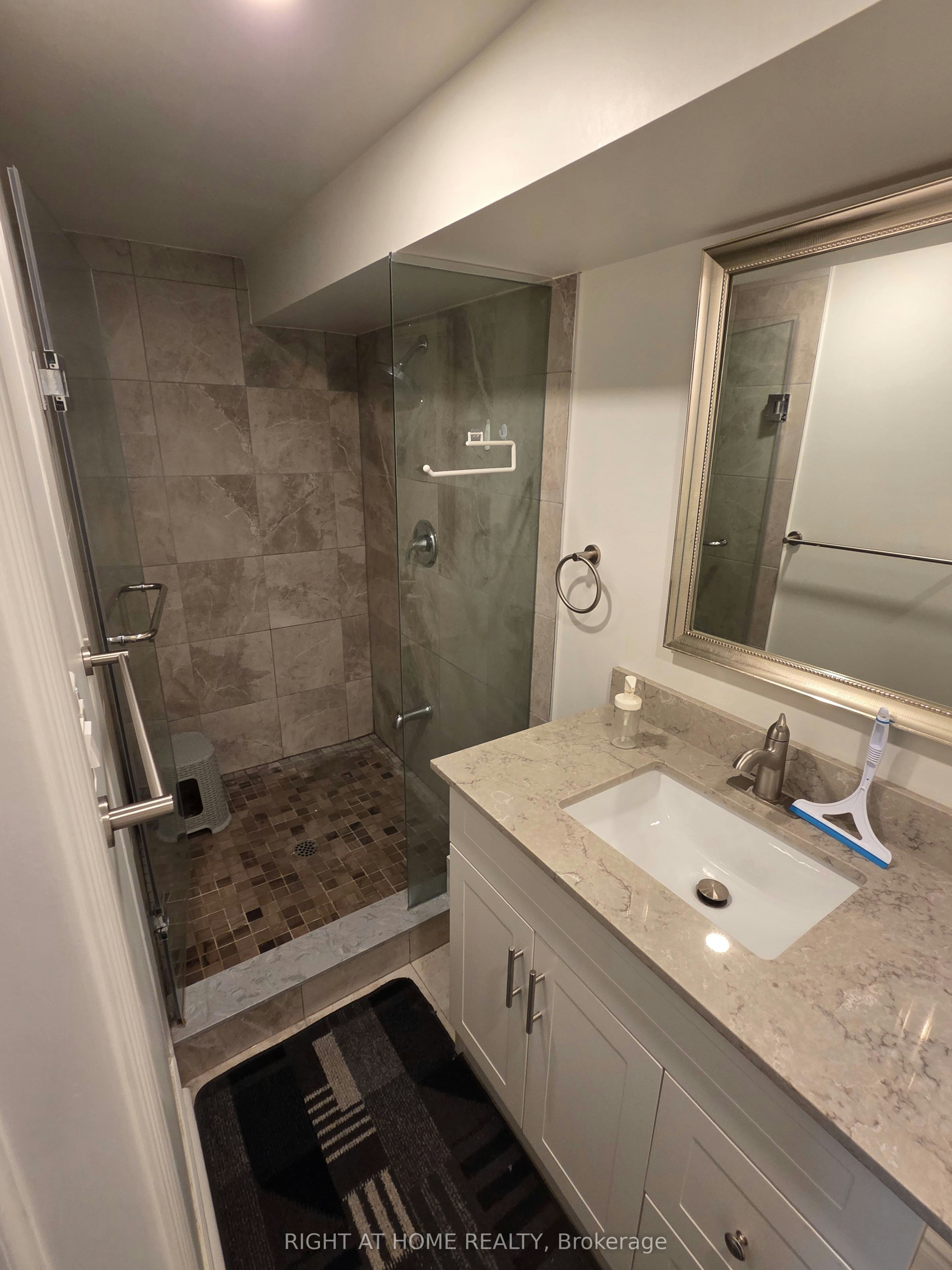 131 Thicketwood Drive, Toronto, ON, M1J 2A2 - 8