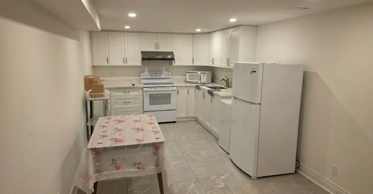 131 Thicketwood Drive, Toronto, ON, M1J 2A2 - 3