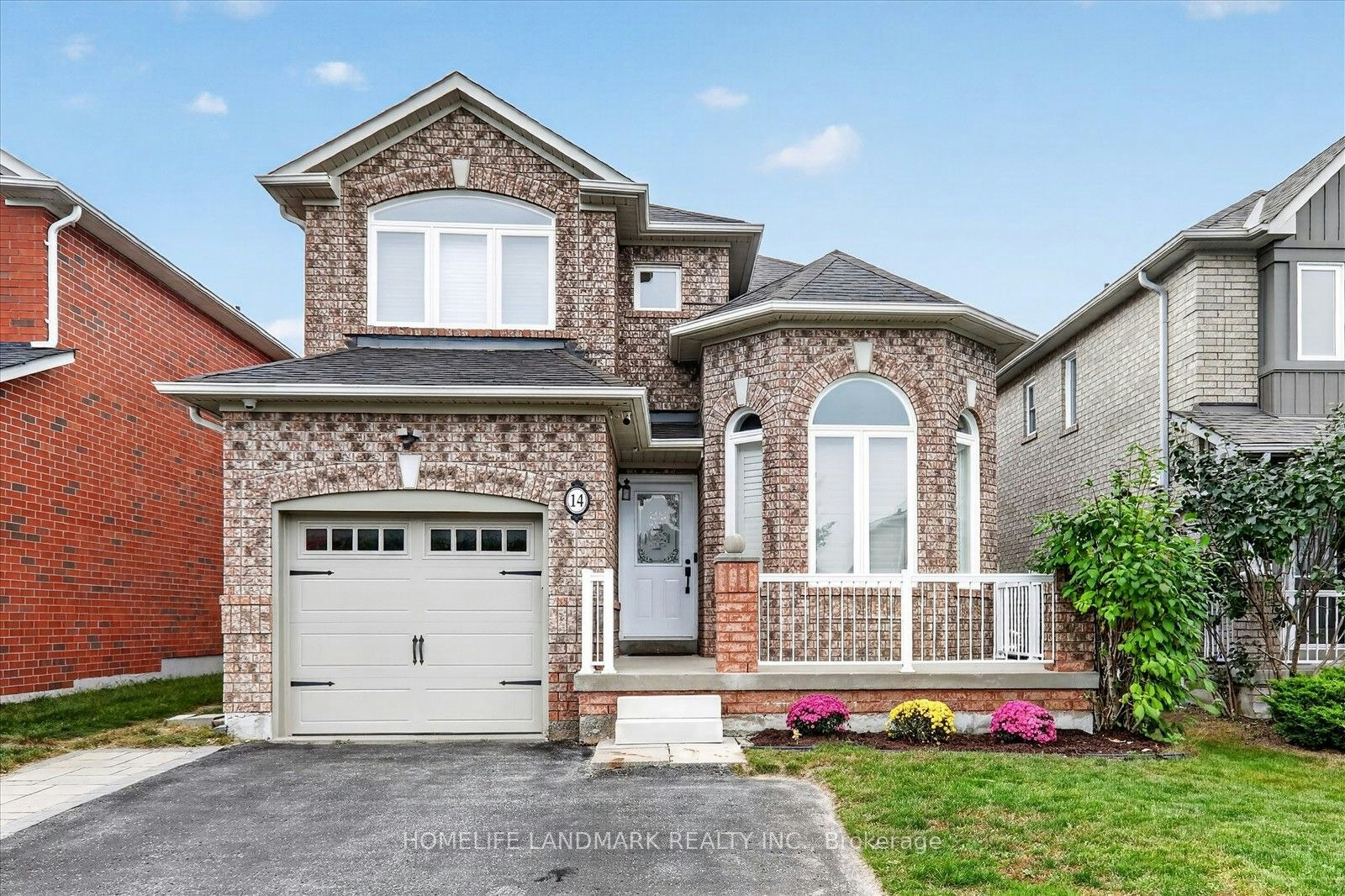 14 Floree Street, Whitby, ON, L1R 3B2