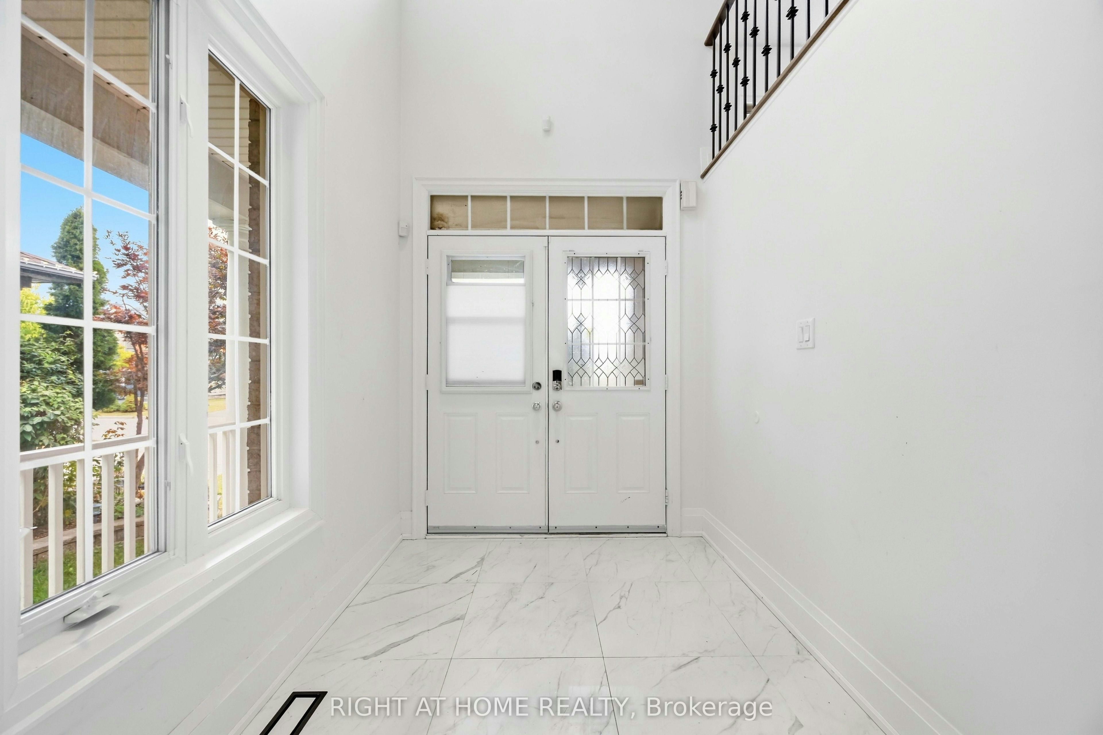 34 Dring Street, Ajax, ON, L1T 4Y3 - 2