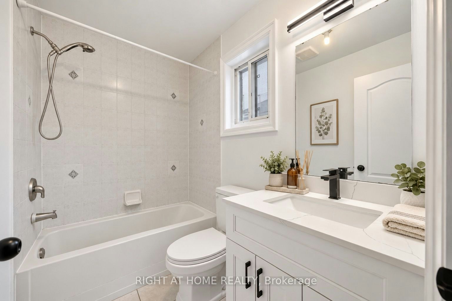 34 Dring Street, Ajax, ON, L1T 4Y3 - 21