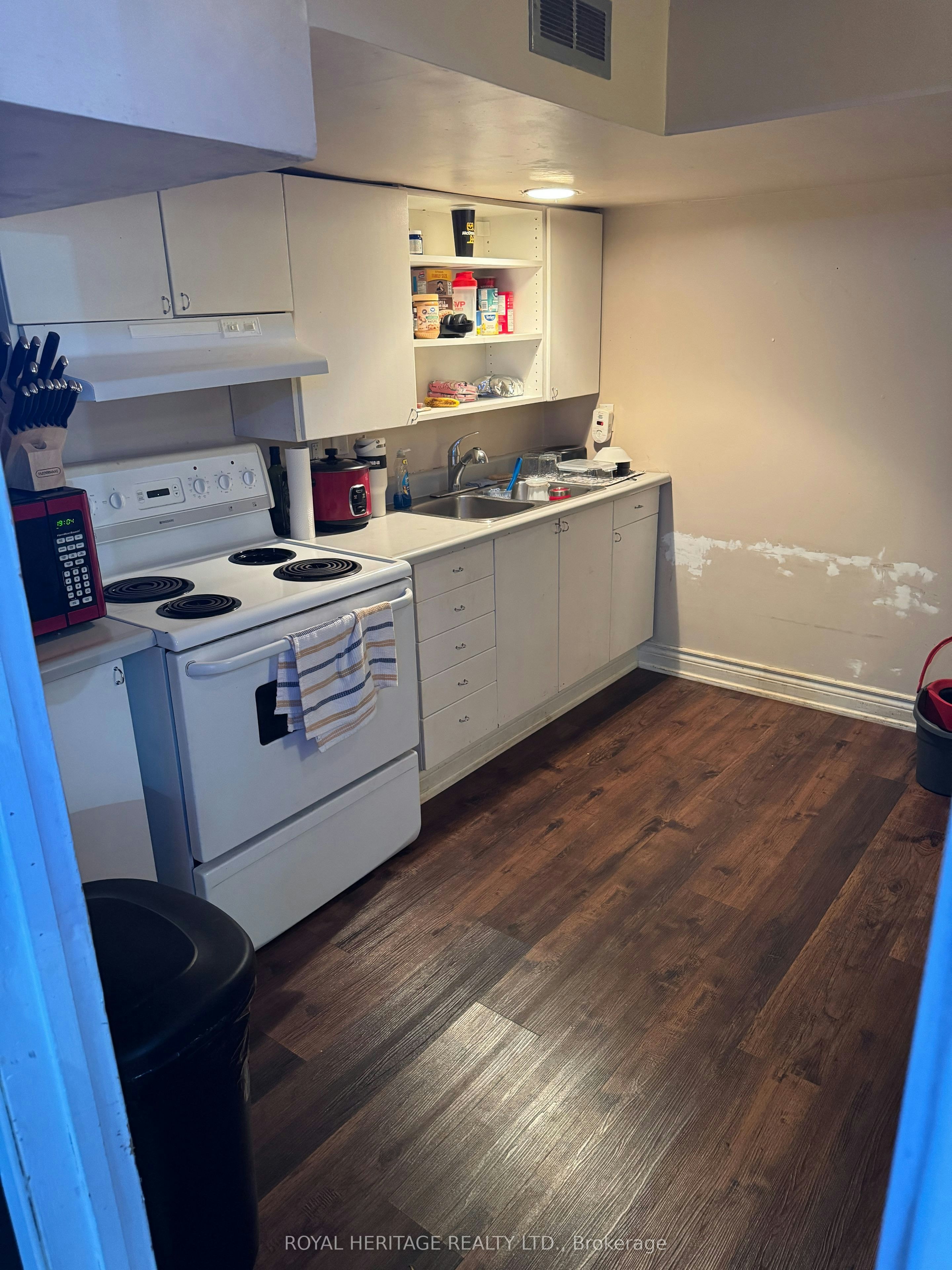 BSMT-586 Creekview Circle, Pickering, ON, L1W 3E4 - 7