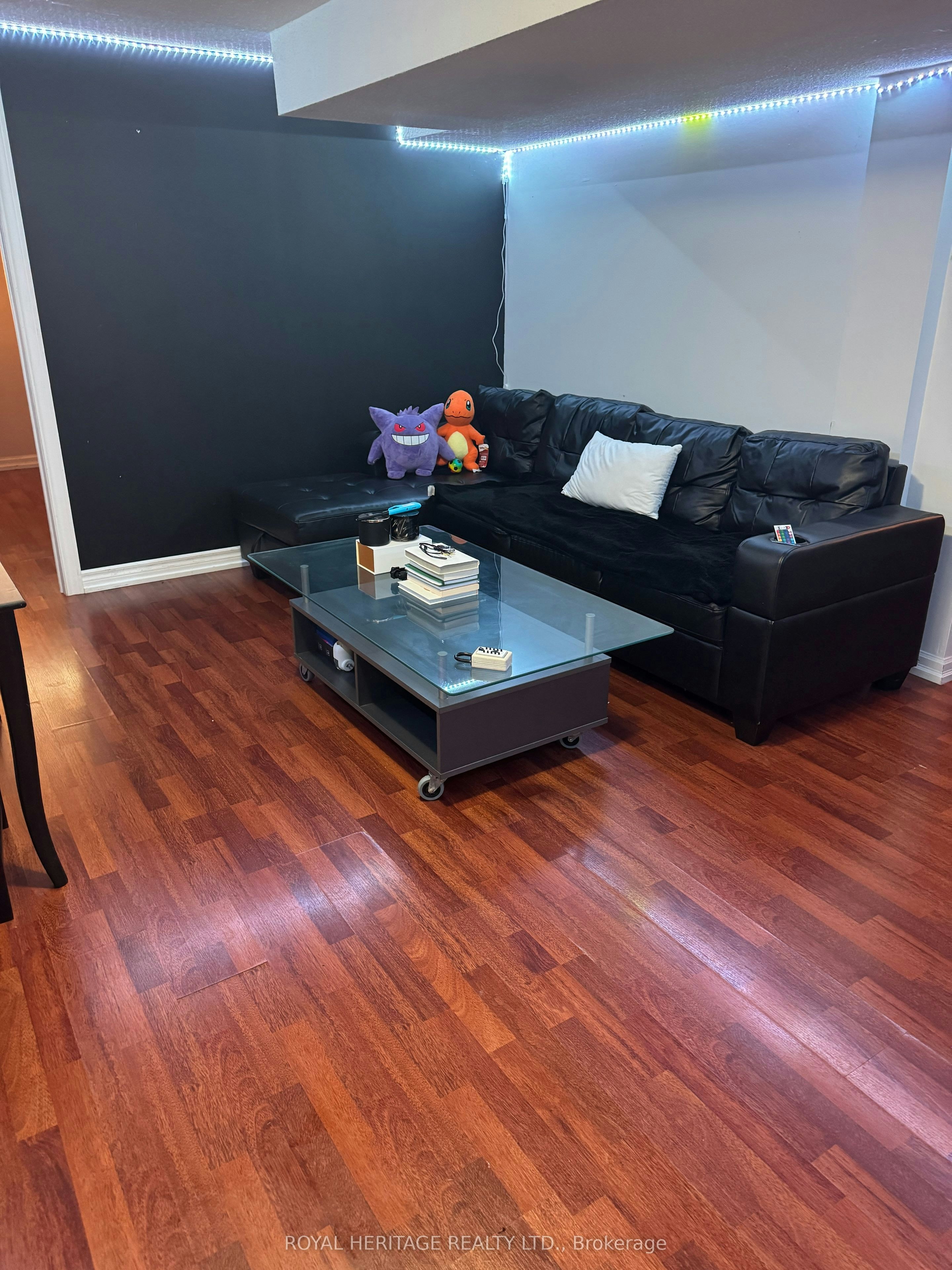BSMT-586 Creekview Circle, Pickering, ON, L1W 3E4 - 2