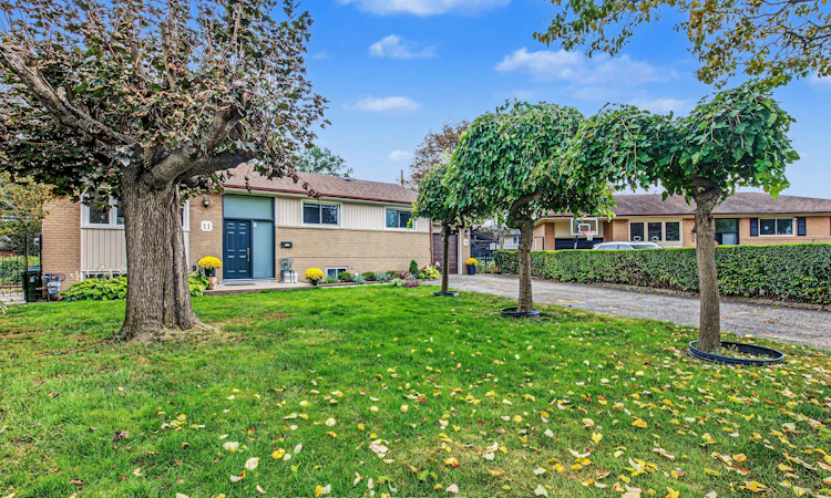 11 Fareham Crescent