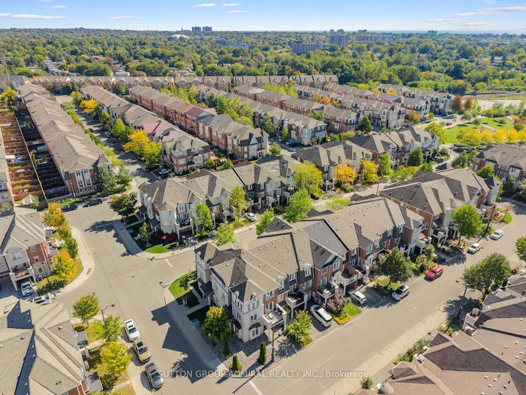 43 Deans Drive, Toronto, ON, M1L 0B9 - 41