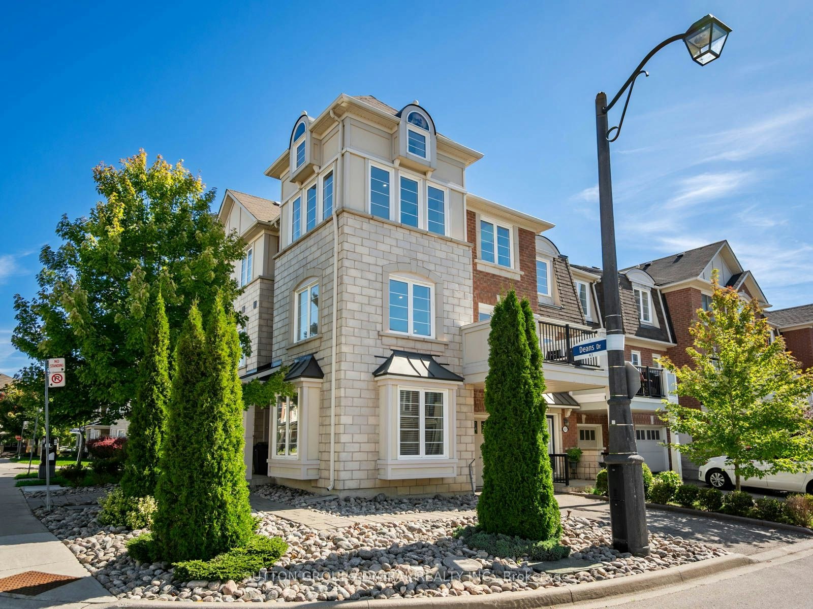 43 Deans Drive, Toronto, ON, M1L 0B9 - 3