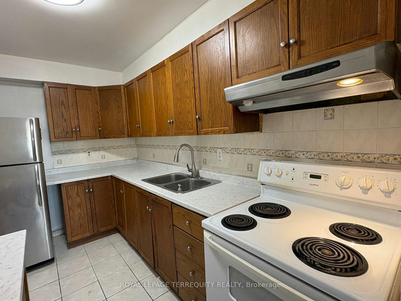 309-1 Massey Square, Toronto, ON, M4C 5L4 - 14
