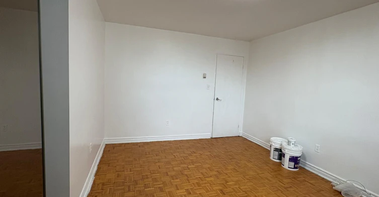 309-1 Massey Square, Toronto, ON, M4C 5L4 - 23