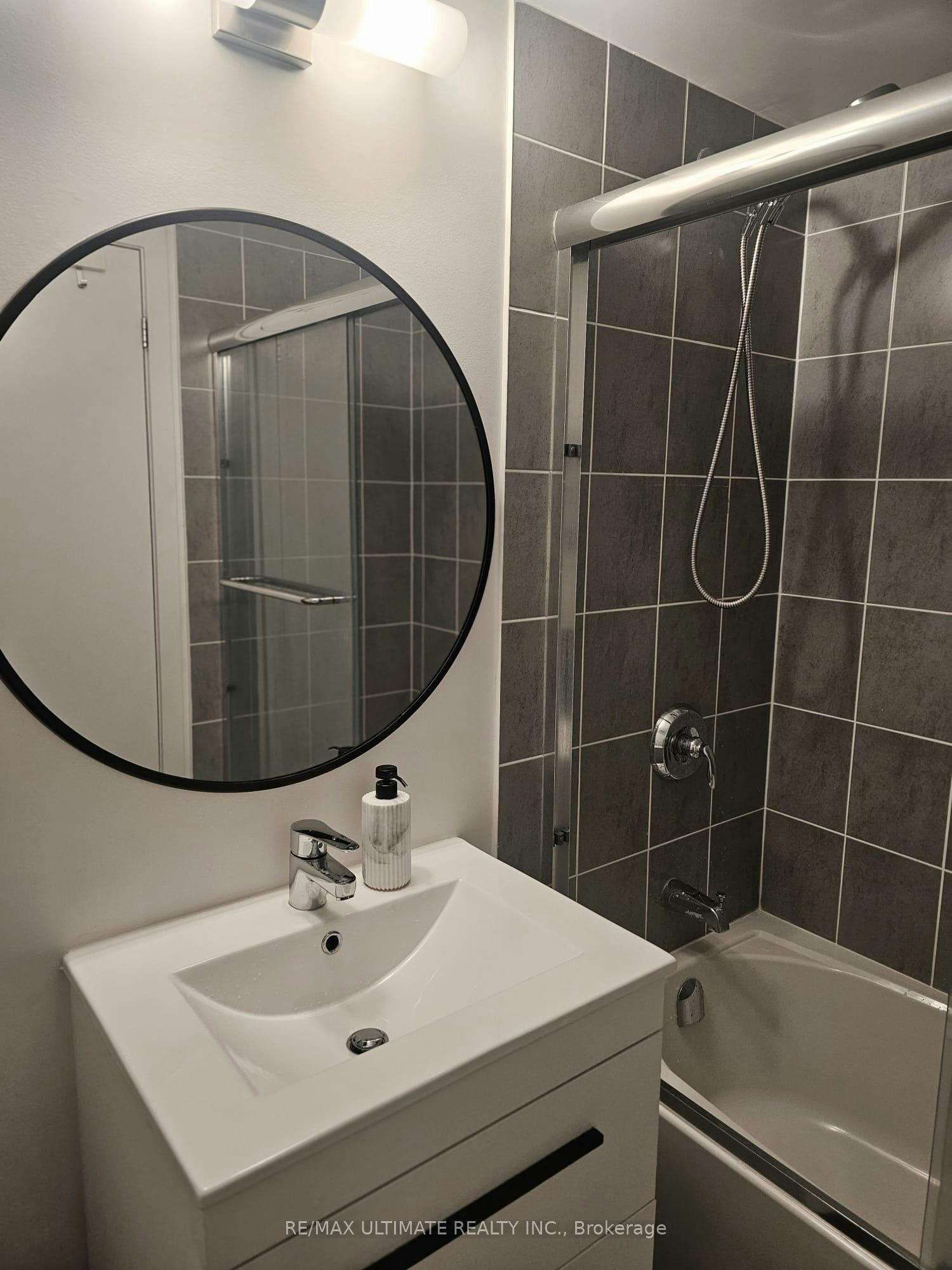 1703-1255 Bayly Street, Pickering, ON, L1W 1L7 - 5