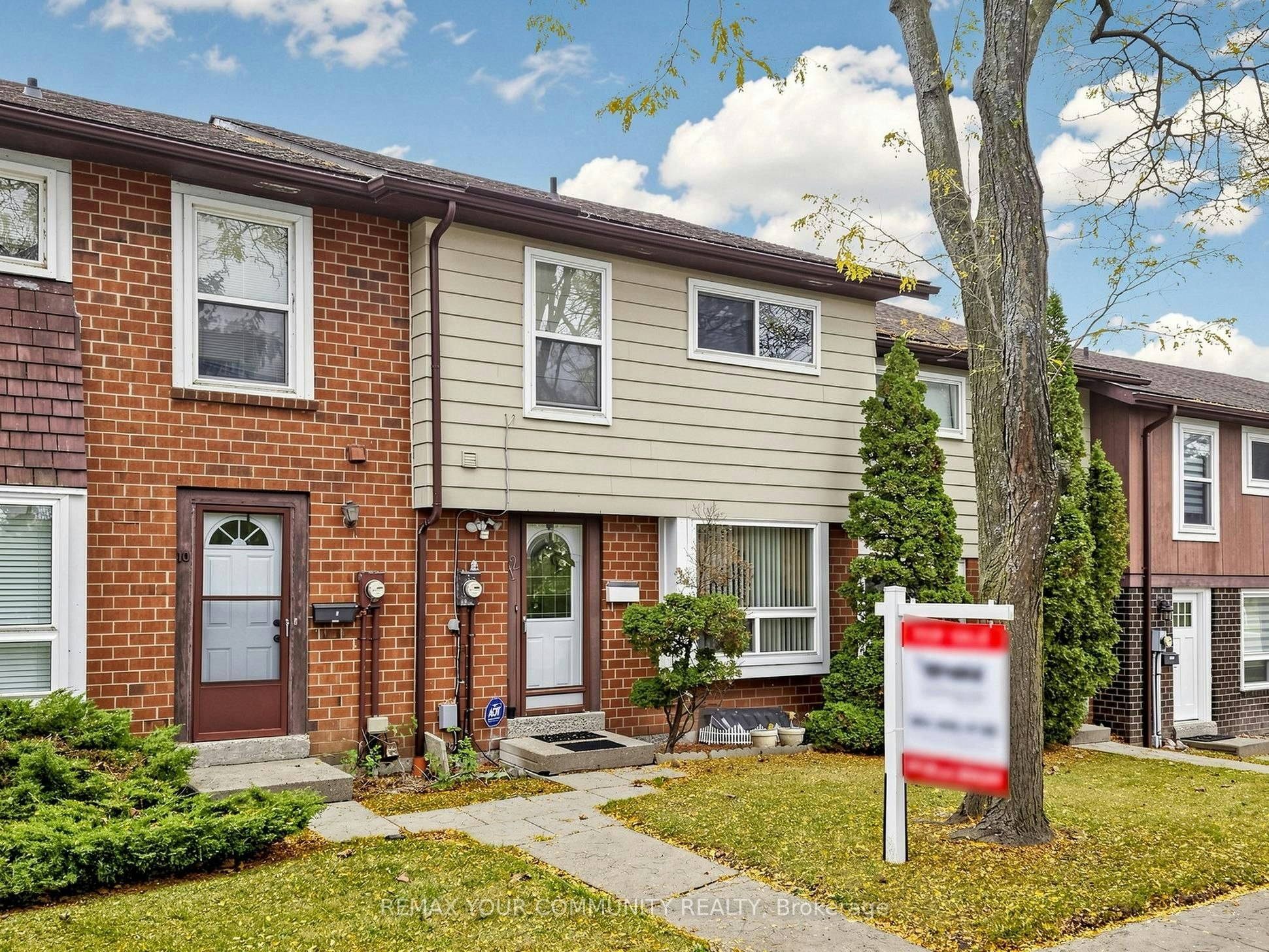 12 Jacques Lane, Ajax, ON, L1S 3L4