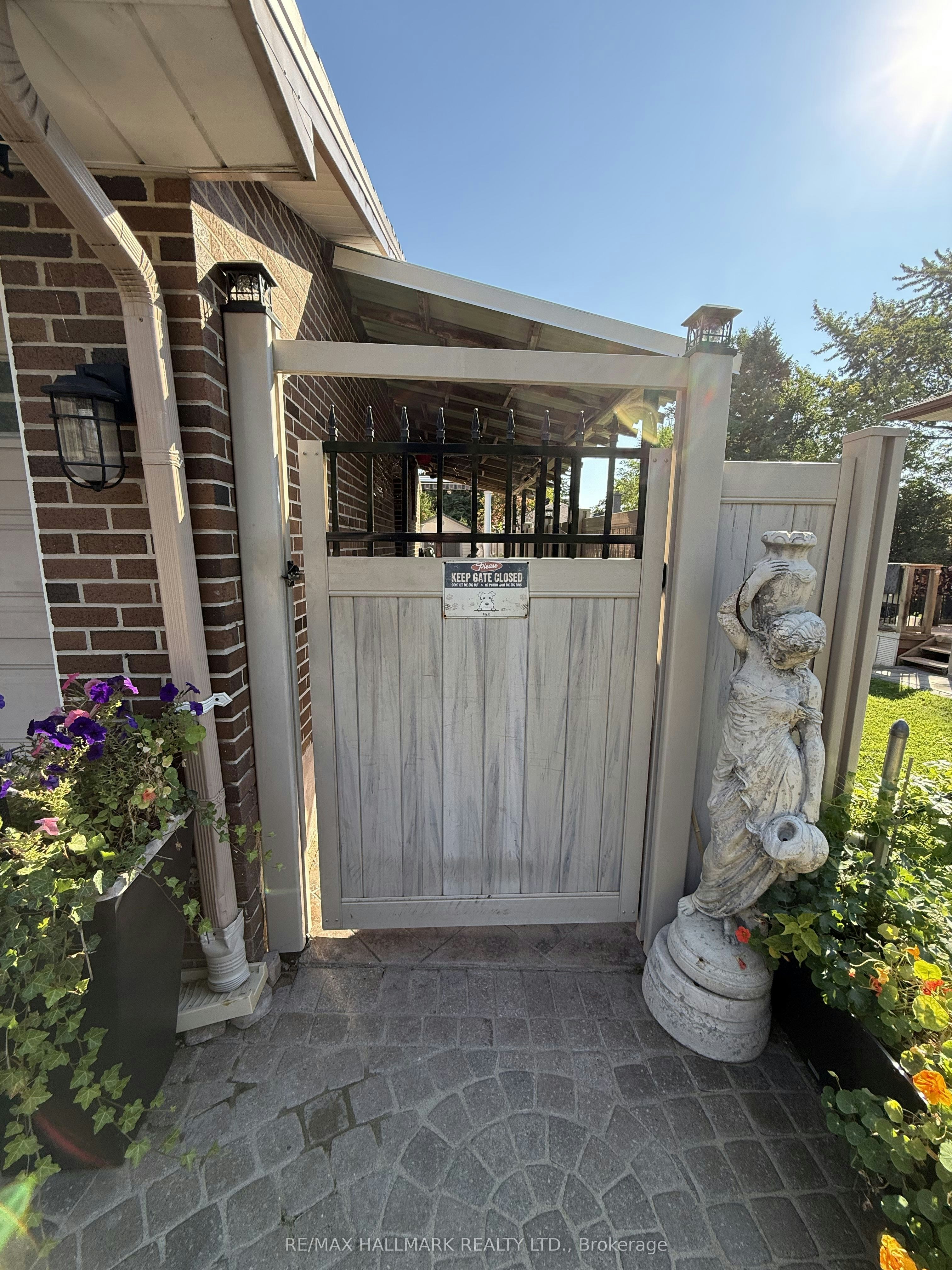 43 Galloway Road, Toronto, ON, M1E 1W6 - 2