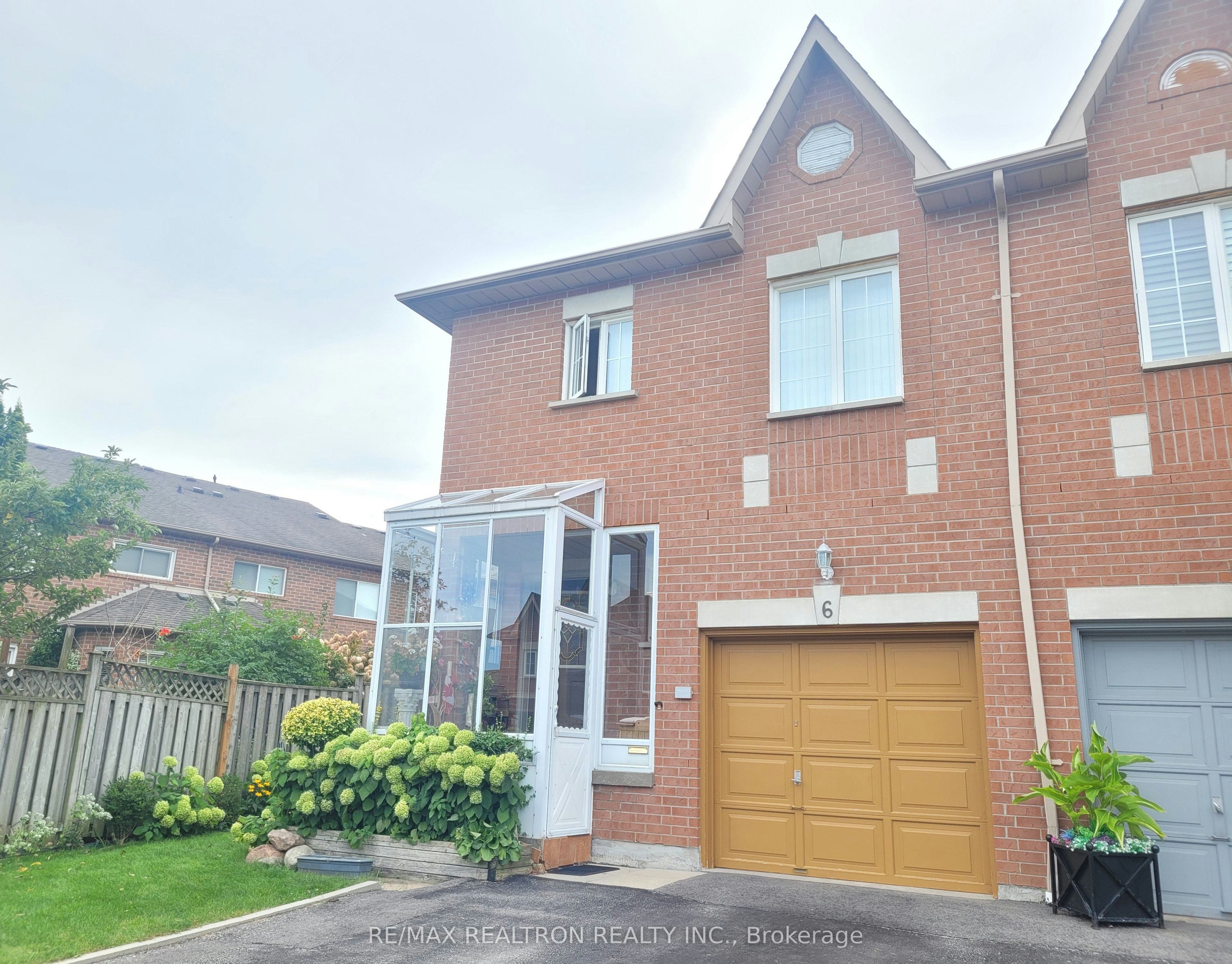 6 Echo Glen Road, Toronto, ON, M1G 3W2