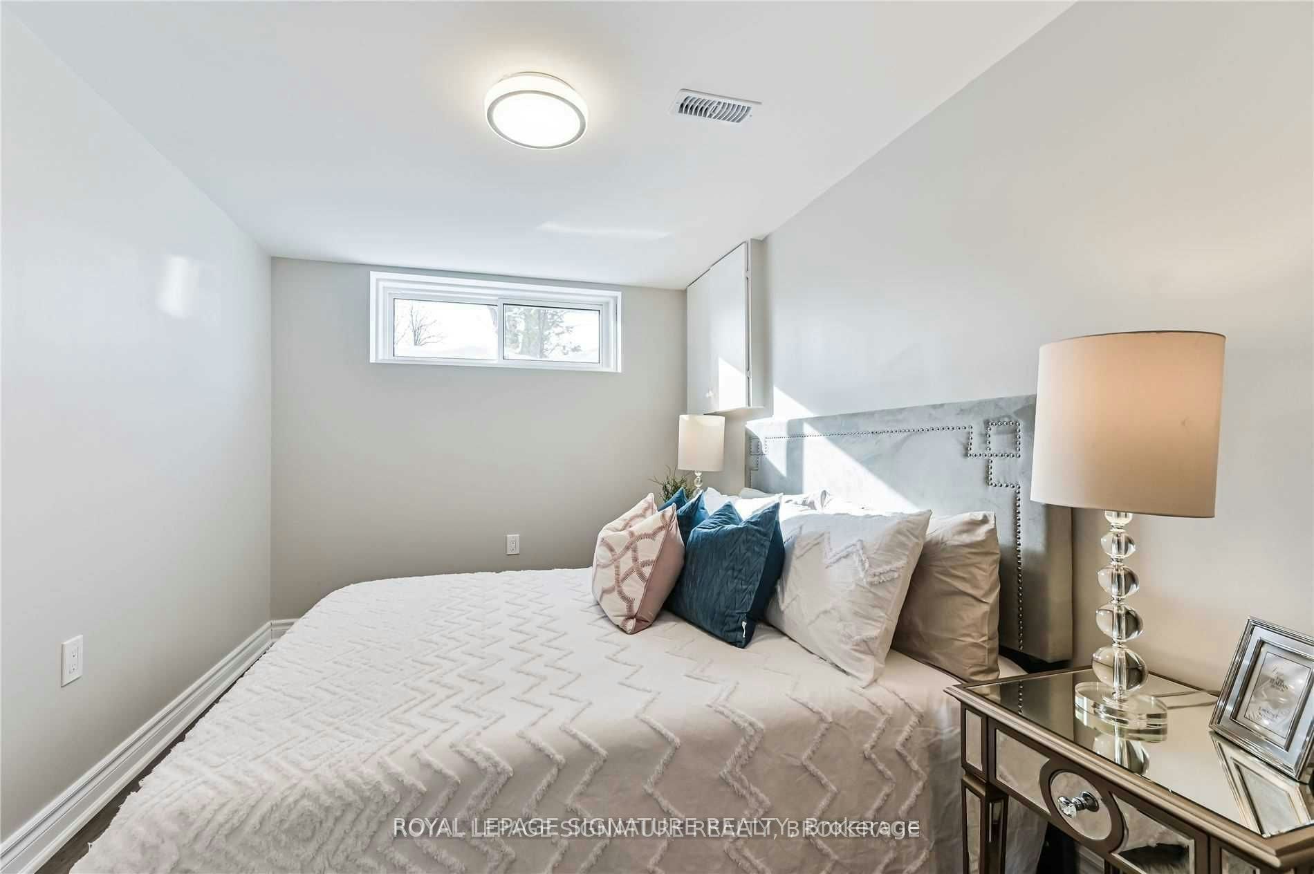 Lower-123 Bowman Avenue, Whitby, ON, L1N 3T7 - 5