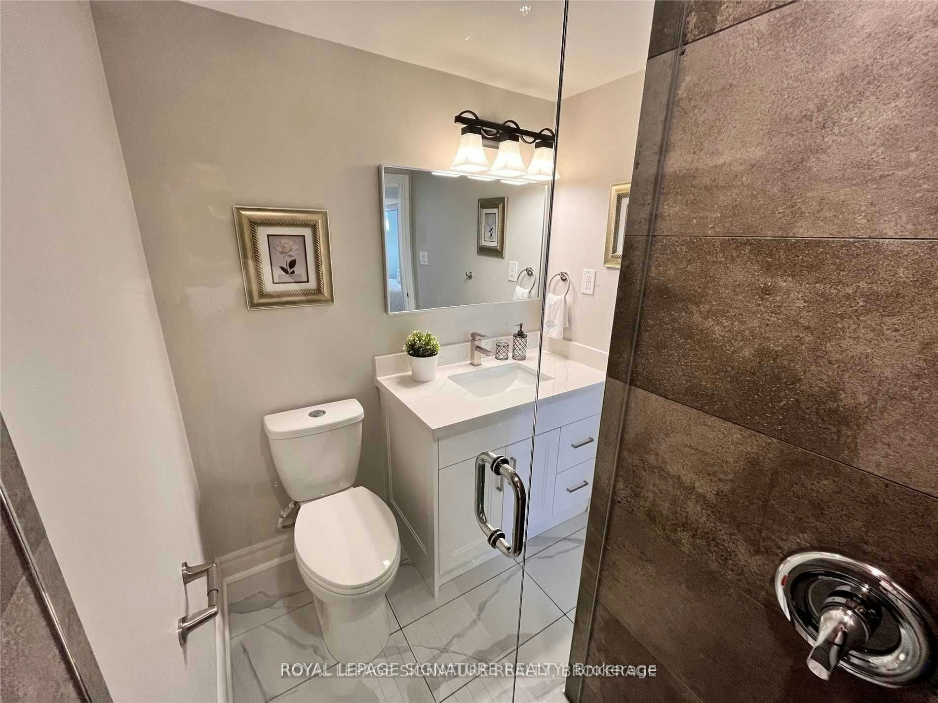 Lower-123 Bowman Avenue, Whitby, ON, L1N 3T7 - 8