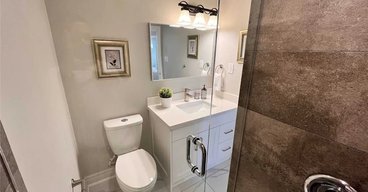 Lower-123 Bowman Avenue, Whitby, ON, L1N 3T7 - 8