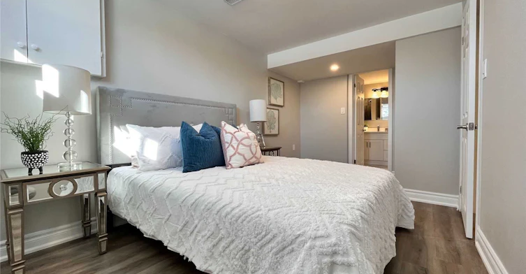 Lower-123 Bowman Avenue, Whitby, ON, L1N 3T7 - 6