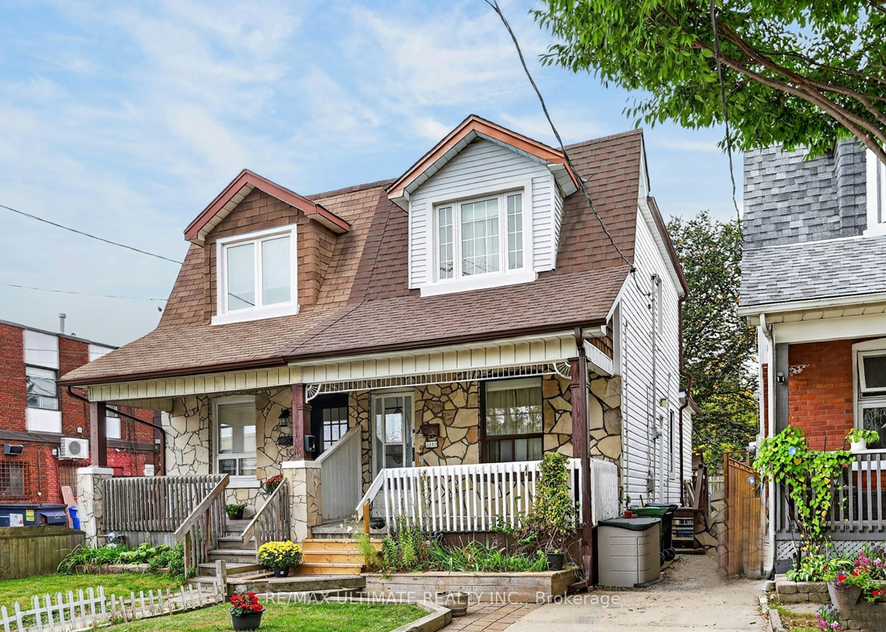 12 Eldon Avenue, Toronto, ON, M4C 5G1