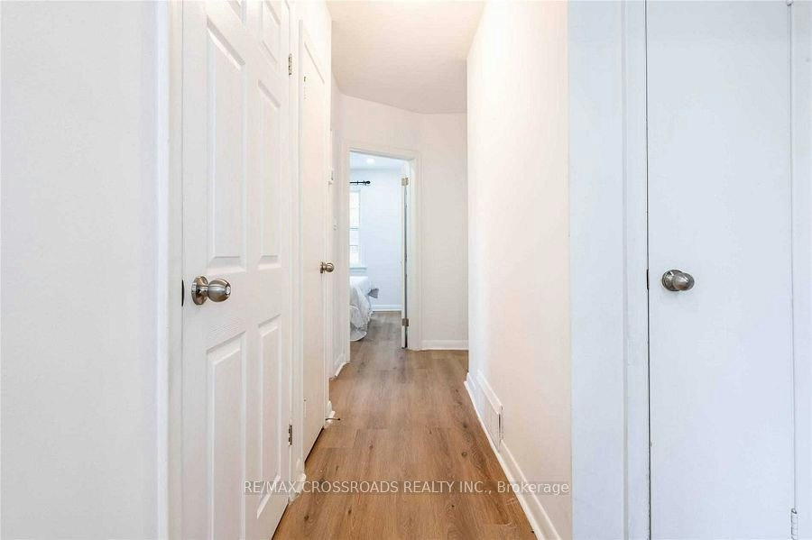 6 Larkhall Avenue, Toronto, ON, M1J 1V1 - 12