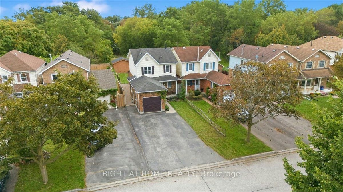 31 Prout Drive, Clarington, ON, L1C 4A3