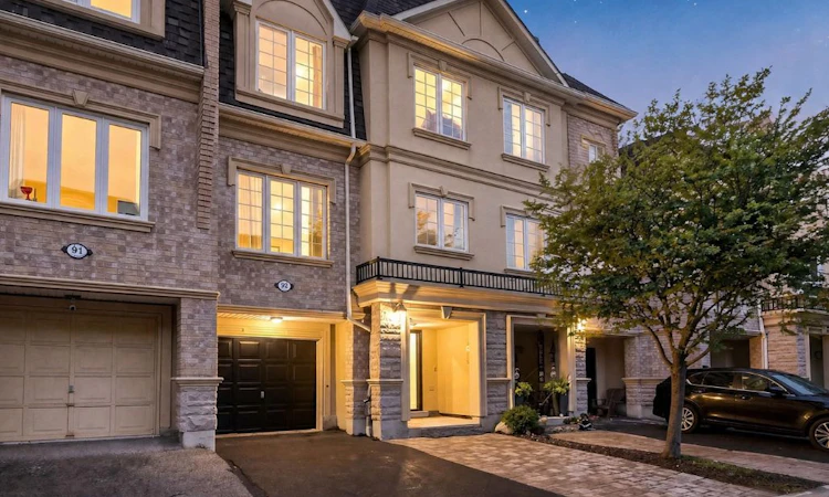 92-1250 St. Martins Drive