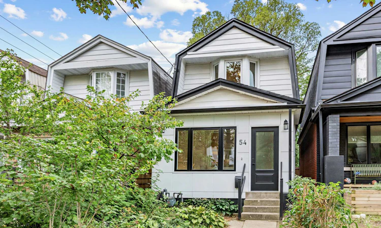 54 Roseheath Avenue
