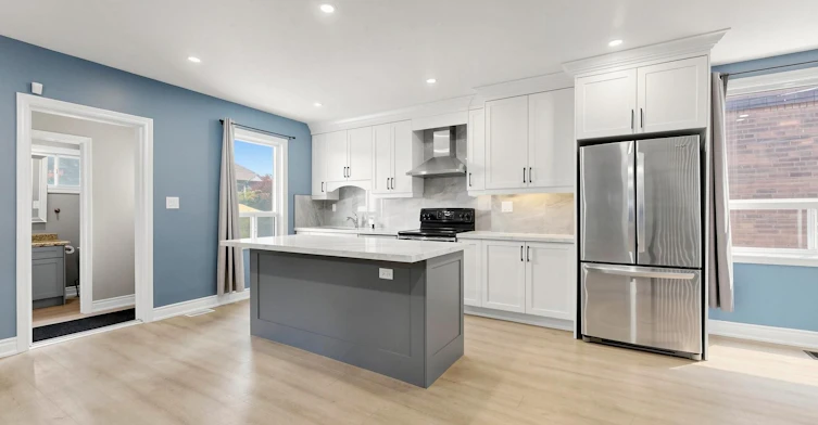 8 Harris Avenue, Toronto, ON, M4C 1P4 - 11
