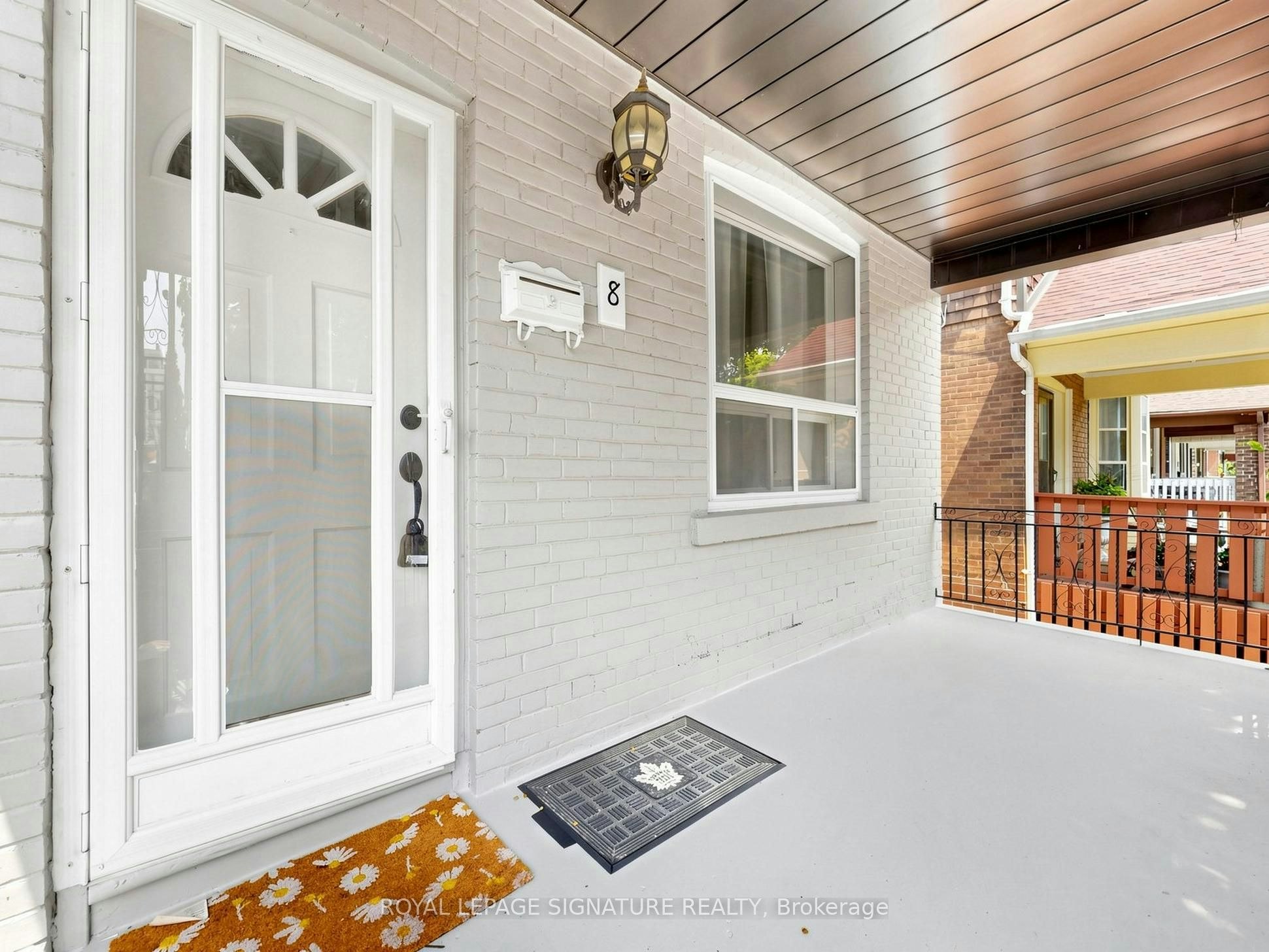 8 Harris Avenue, Toronto, ON, M4C 1P4 - 5