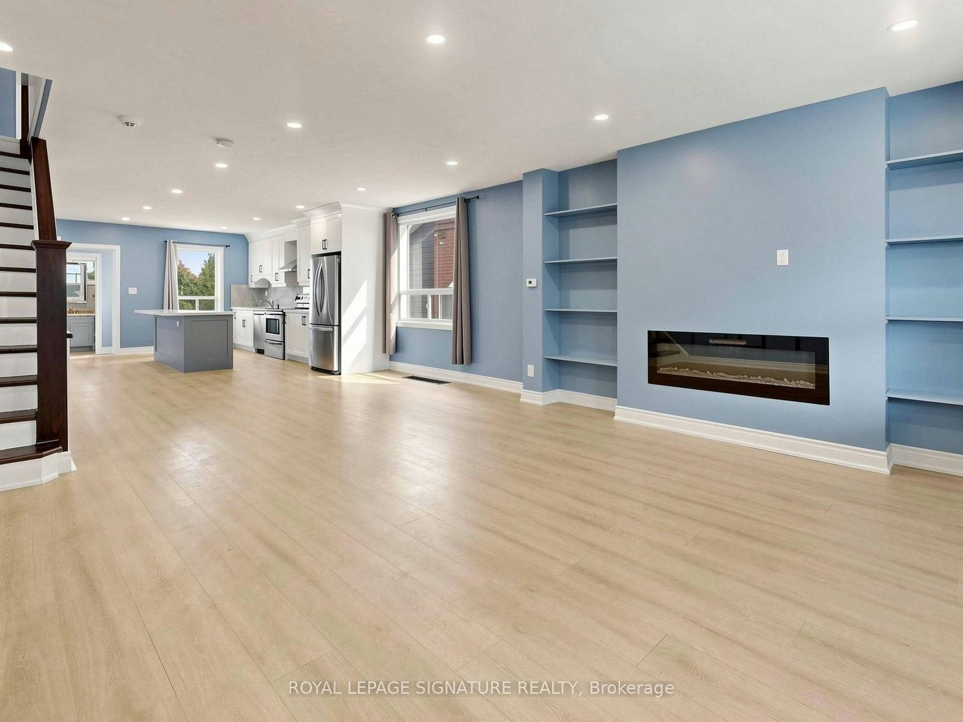 8 Harris Avenue, Toronto, ON, M4C 1P4 - 6