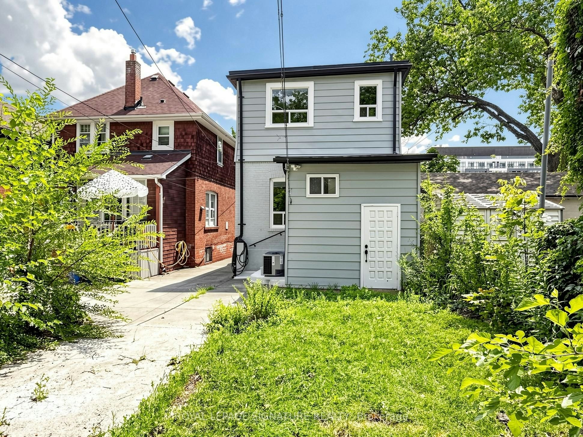 8 Harris Avenue, Toronto, ON, M4C 1P4 - 45