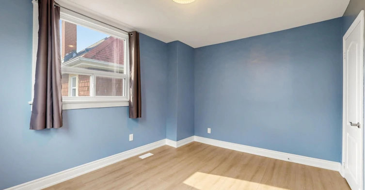 8 Harris Avenue, Toronto, ON, M4C 1P4 - 31