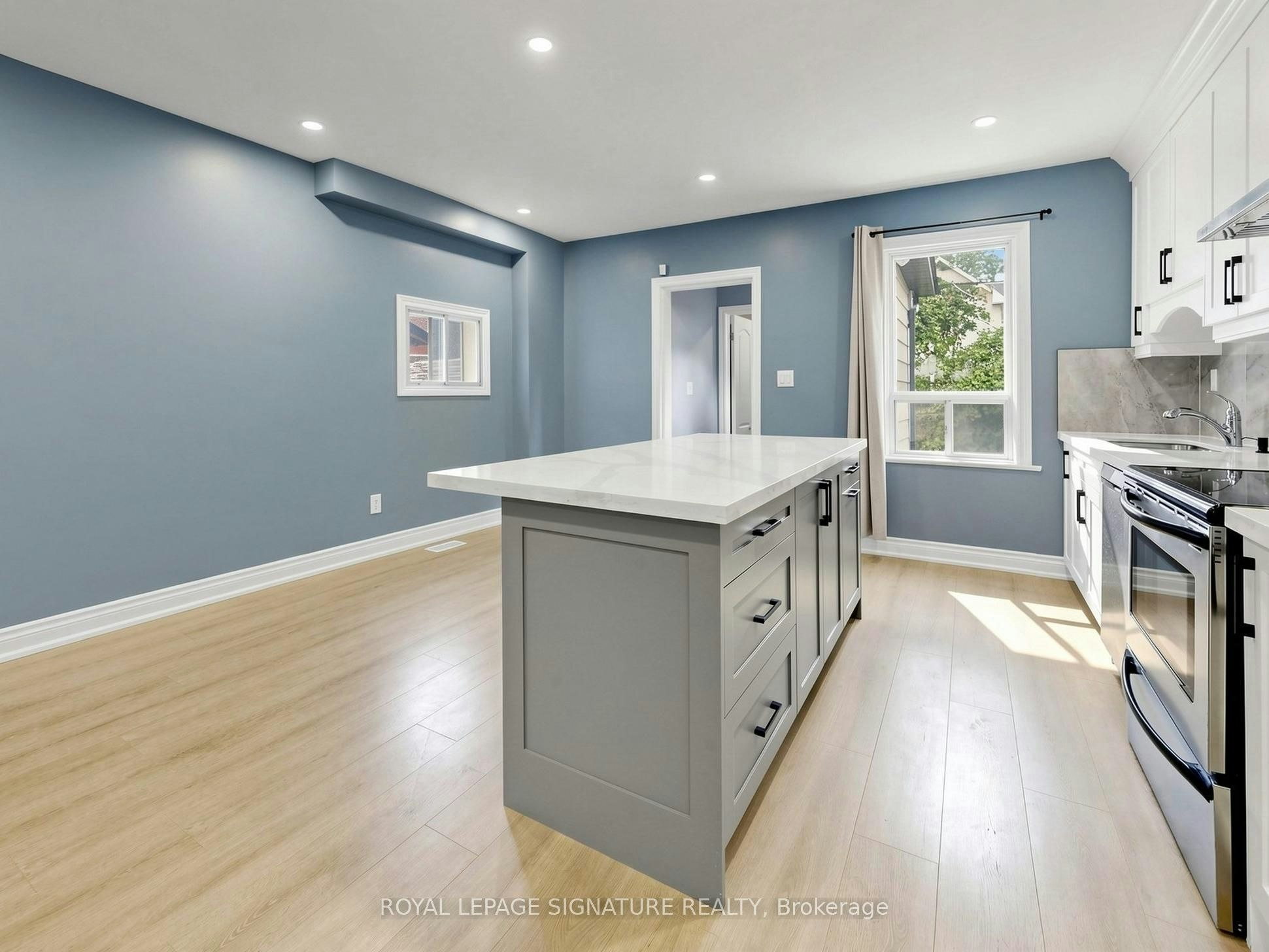 8 Harris Avenue, Toronto, ON, M4C 1P4 - 14