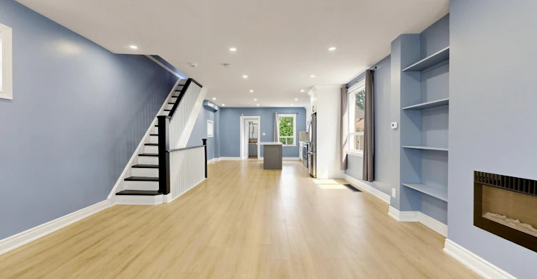 8 Harris Avenue, Toronto, ON, M4C 1P4 - 9