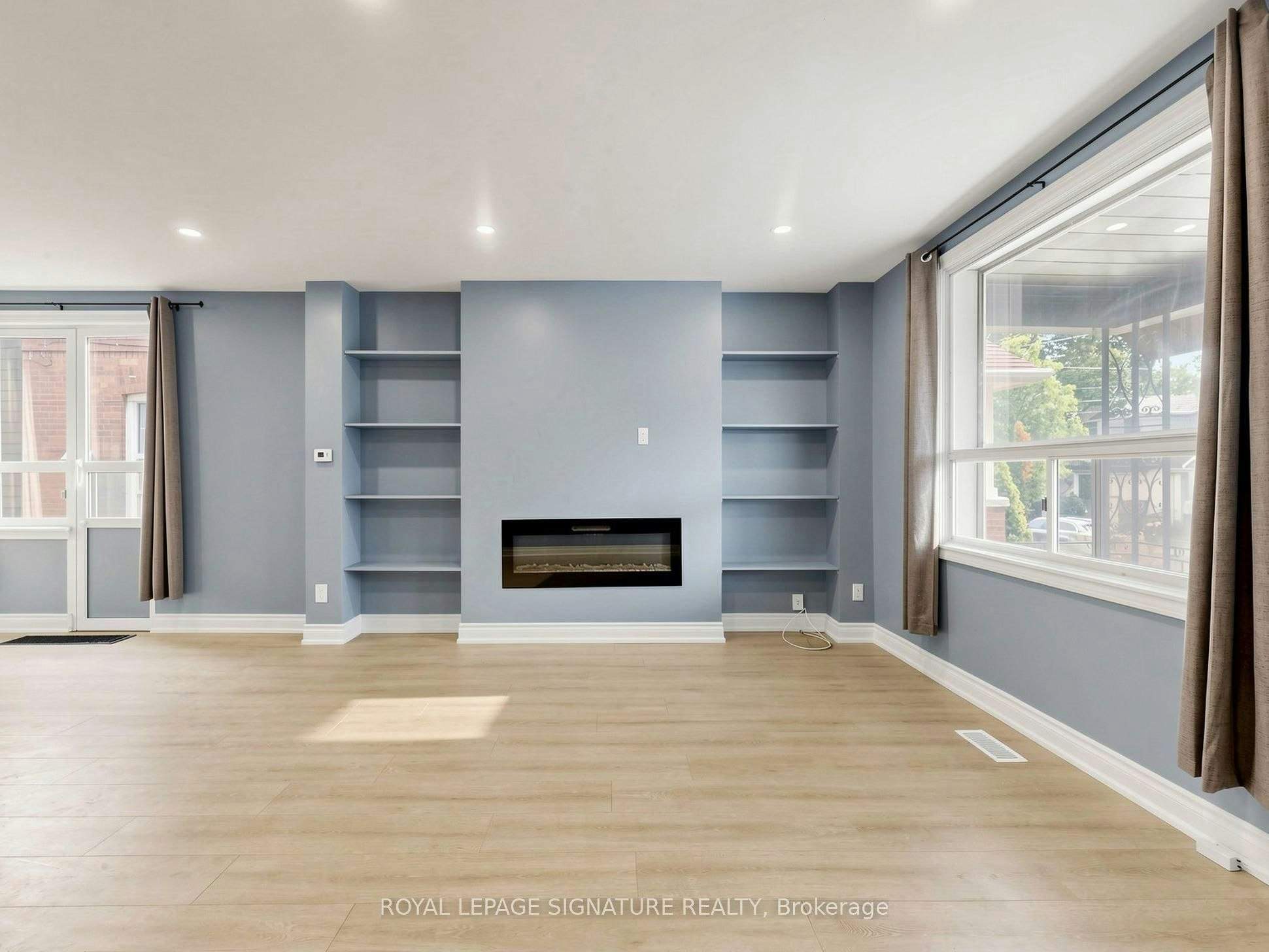 8 Harris Avenue, Toronto, ON, M4C 1P4 - 10