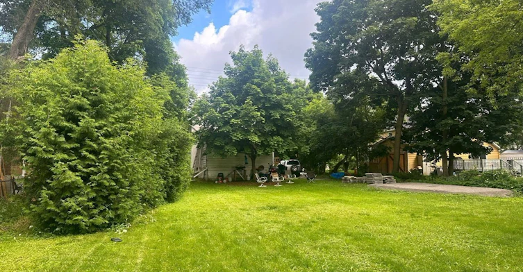 522 Kingston Road W, Ajax, ON, L1T 3A3 - 2
