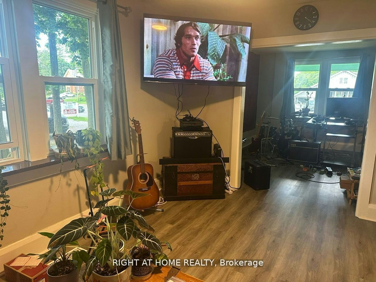 522 Kingston Road W, Ajax, ON, L1T 3A3 - 3