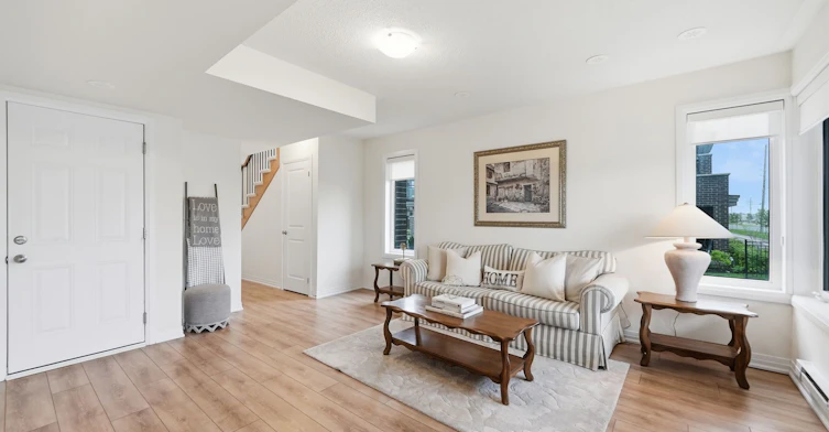 52 Emmas Way, Whitby, ON, L1R 0S7 - 4