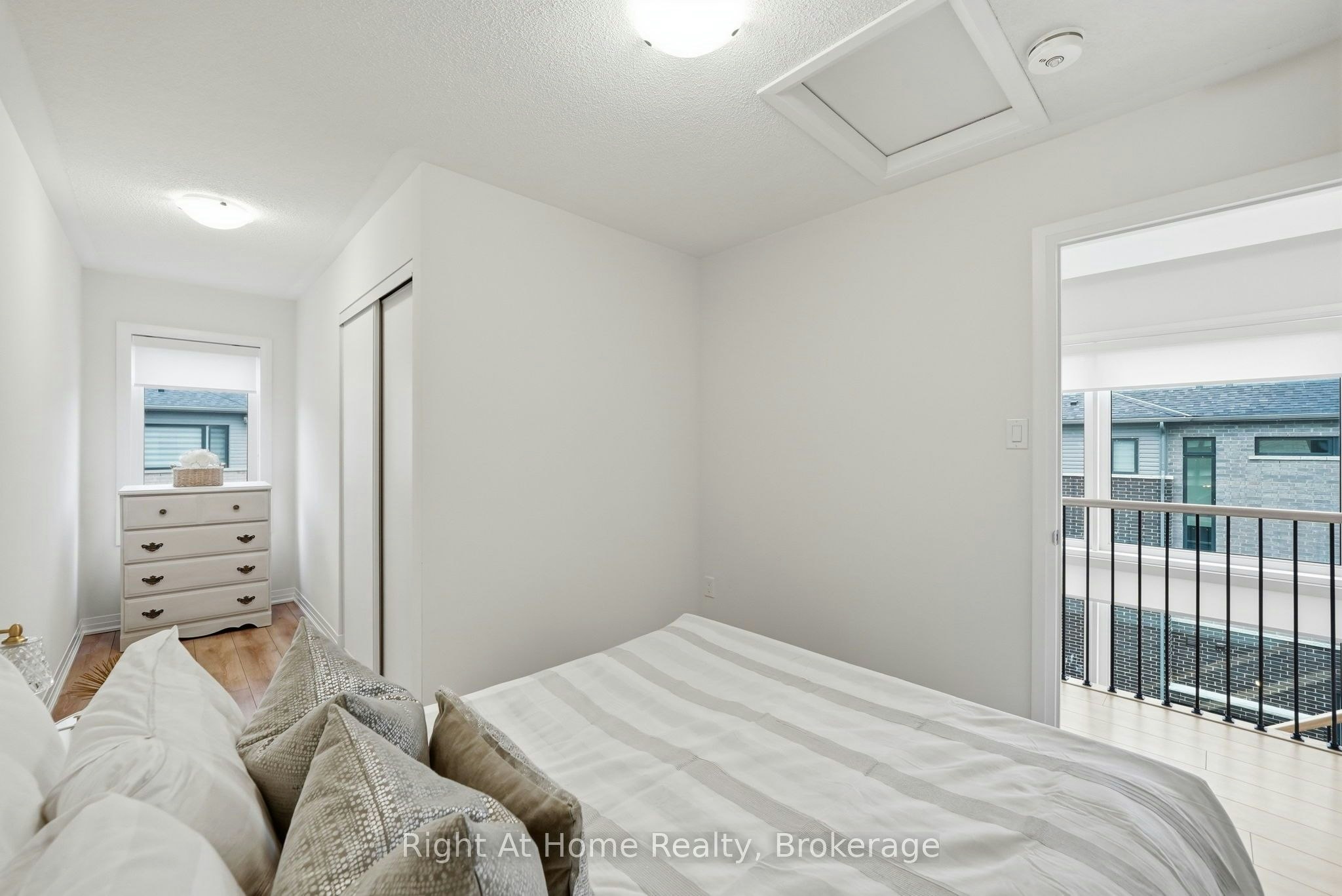 52 Emmas Way, Whitby, ON, L1R 0S7 - 25