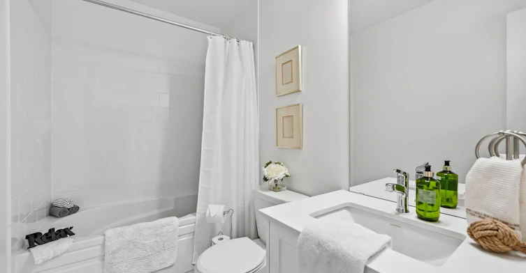 52 Emmas Way, Whitby, ON, L1R 0S7 - 28
