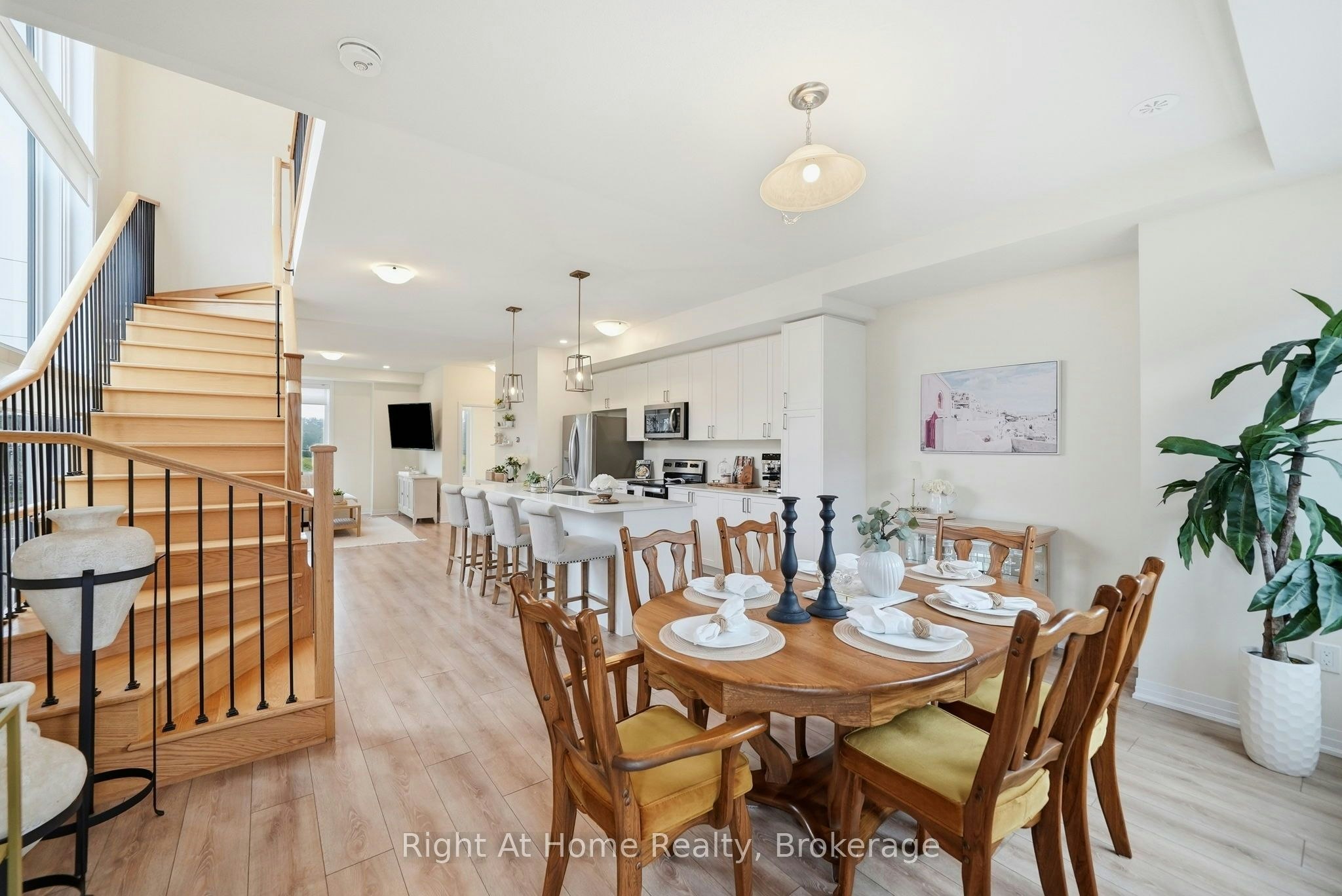 52 Emmas Way, Whitby, ON, L1R 0S7 - 13